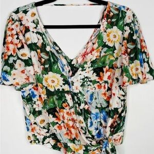 ZARA floral crop blouse Medium